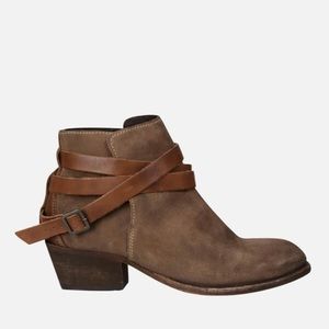 H by Hudson Horrigan Suede Beige Boots